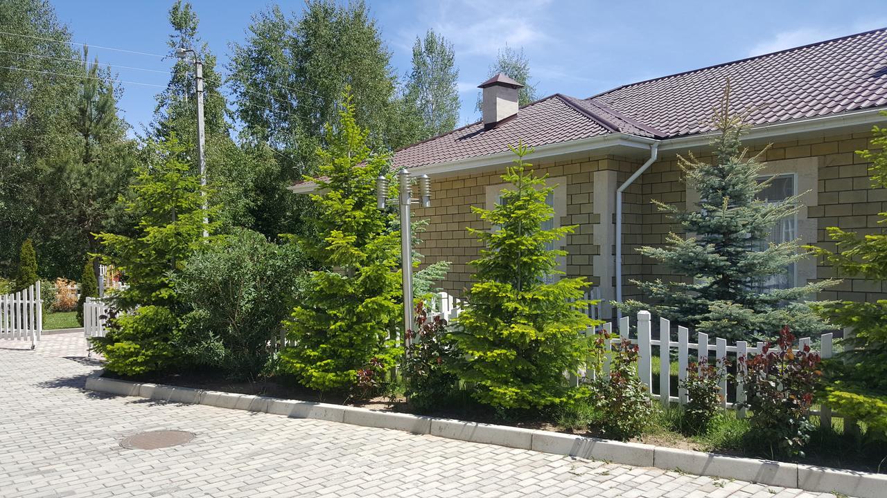 Karven Four Seasons Chon-Sary-Oy Exterior foto